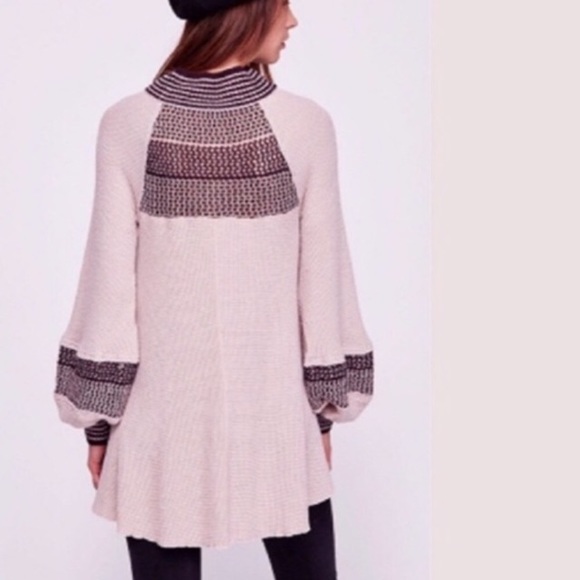 Free People Snow Day Thermal NWT - Picture 5 of 10